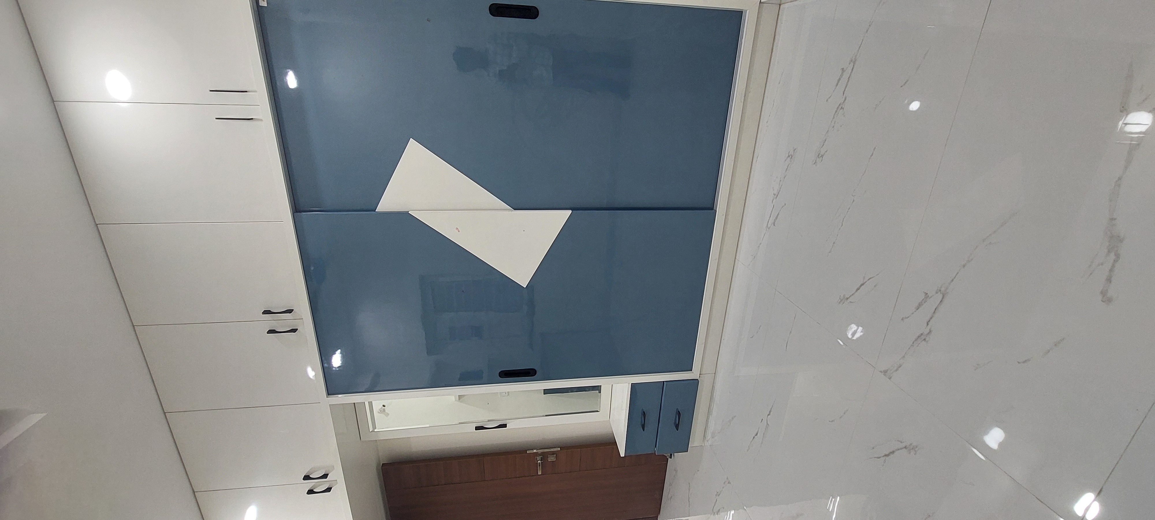 Custom built-in wardrobe design